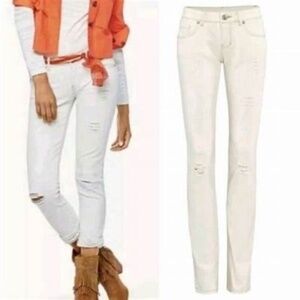 Like New CAbi #5089 Deconstructed Slim Boyfriend Jeans Vintage Look white cream